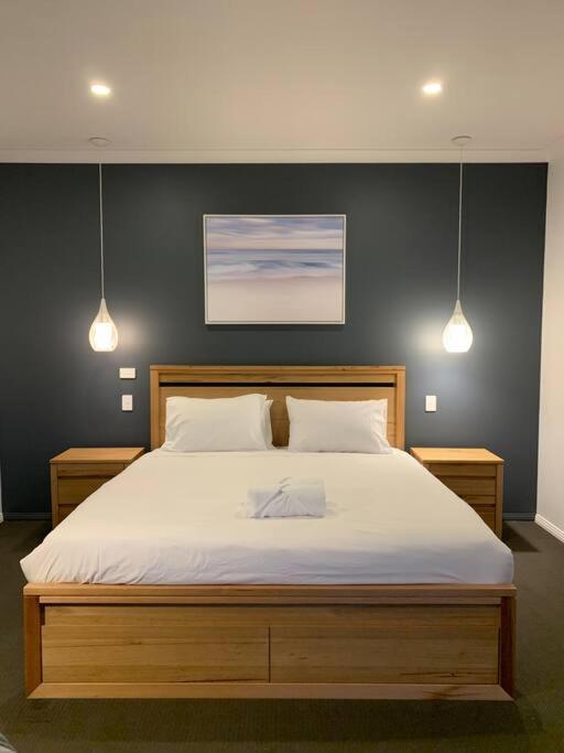 Beachfront Self Contained Studio White Beach Екстер'єр фото